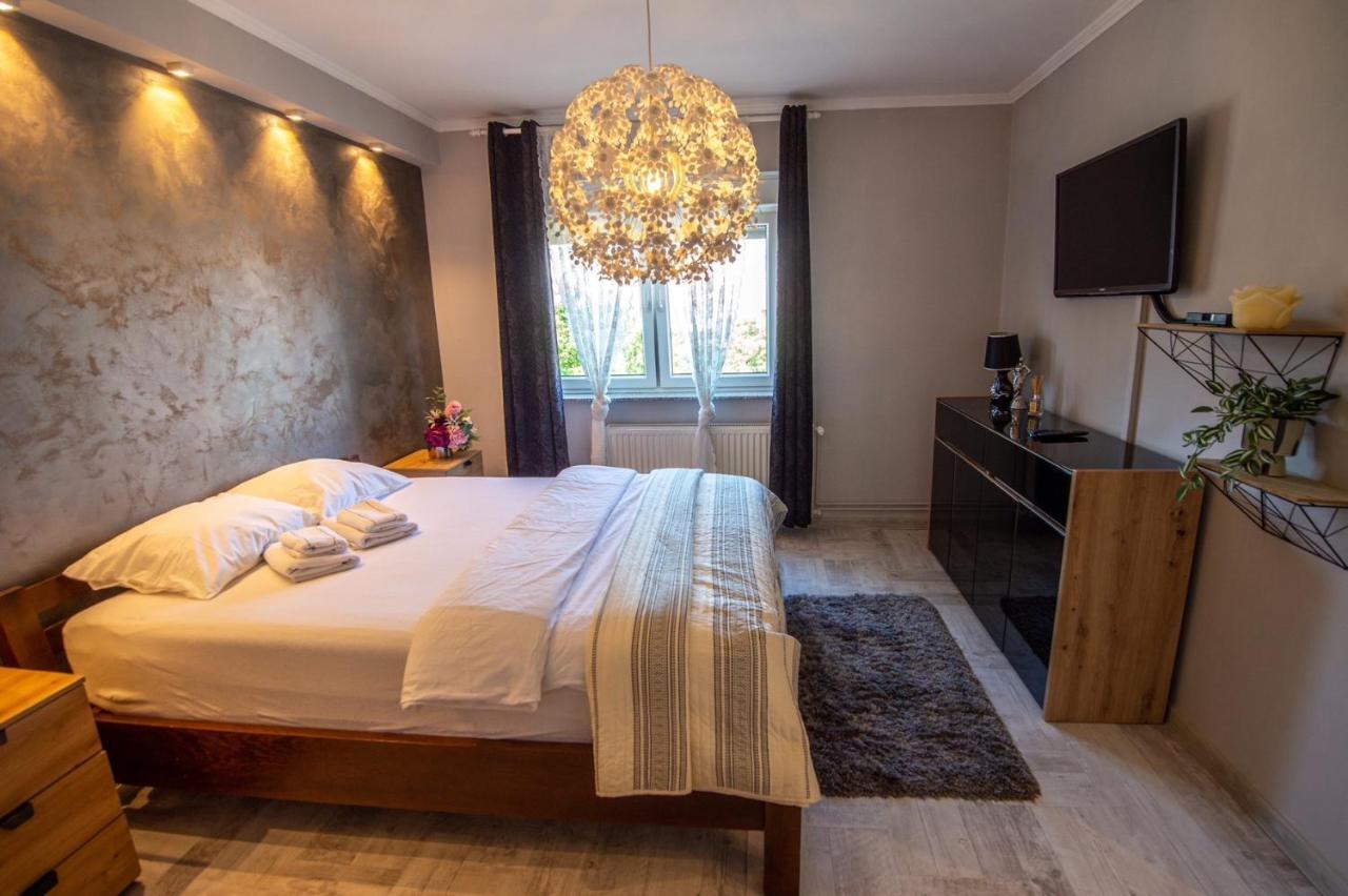Apartman Pannonica Pin 0-24H Slavonski Brod Exteriör bild