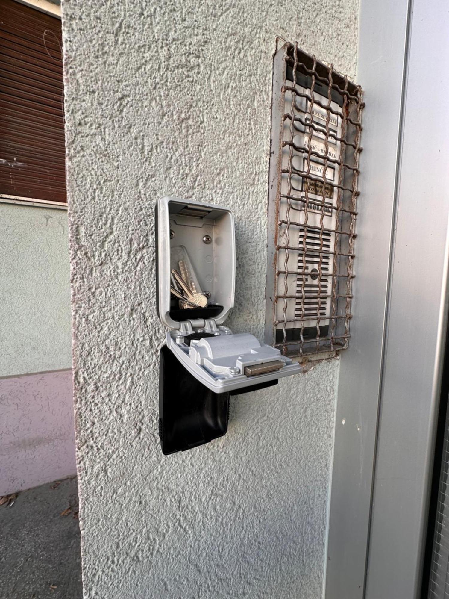 Apartman Pannonica Pin 0-24H Slavonski Brod Exteriör bild